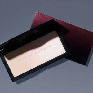 The Neo Setting Powder